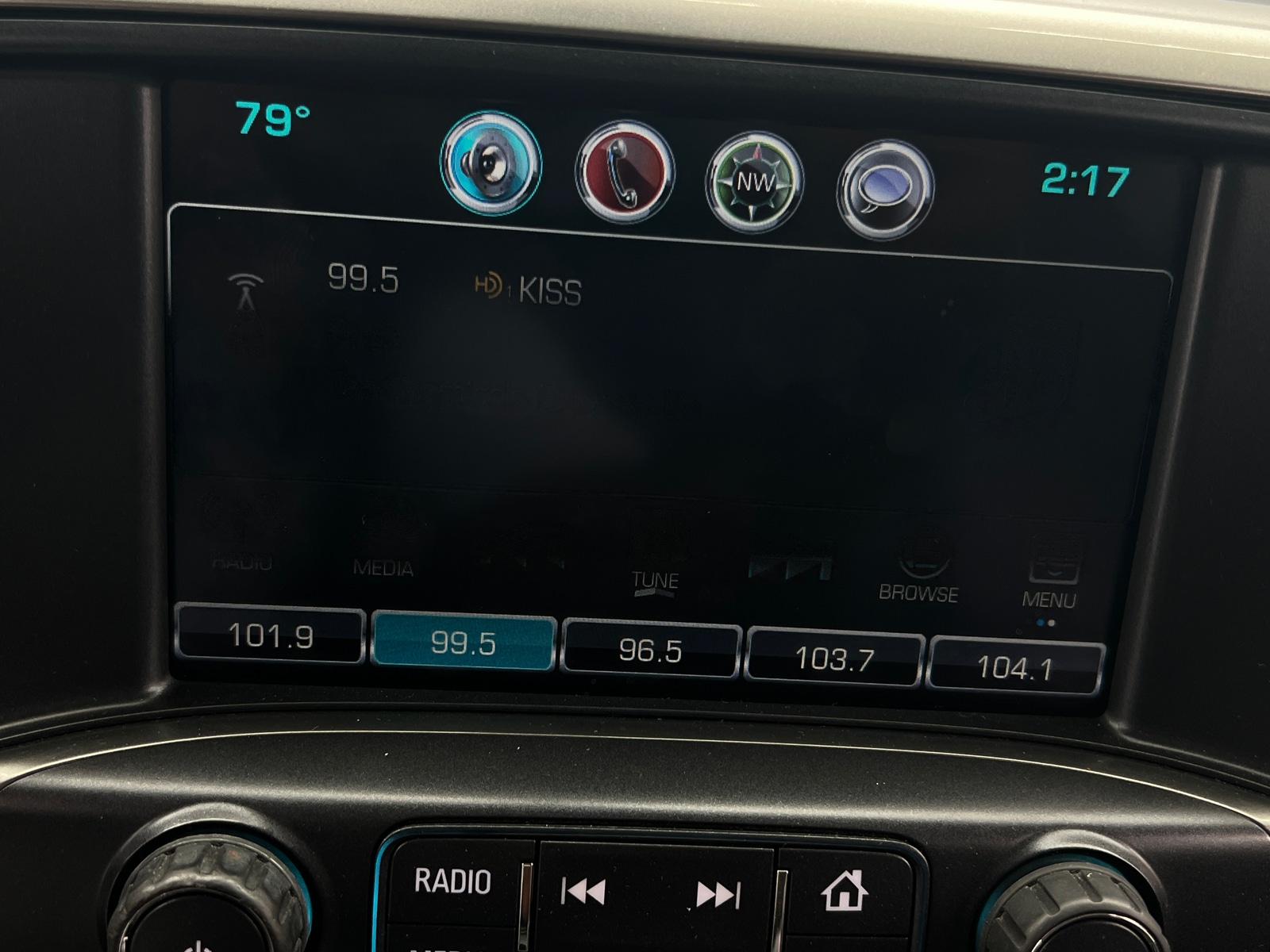Thumbnail: 2017 Chevrolet Silverado 1500 - 3