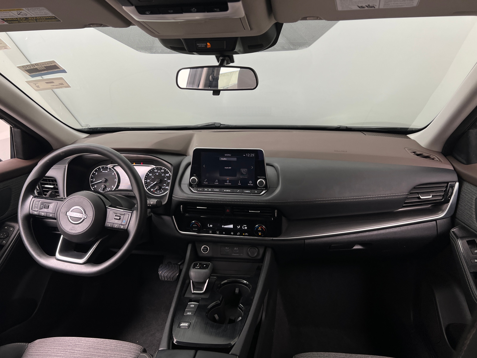 Thumbnail: 2022 Nissan Rogue - 3