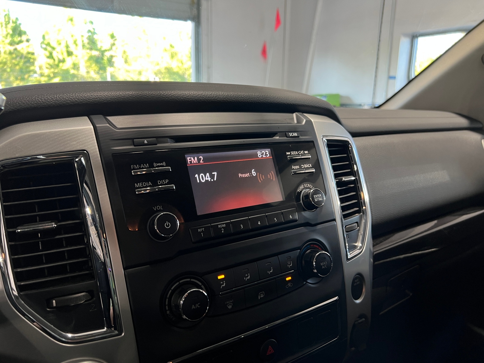 Thumbnail: 2017 Nissan Titan - 4