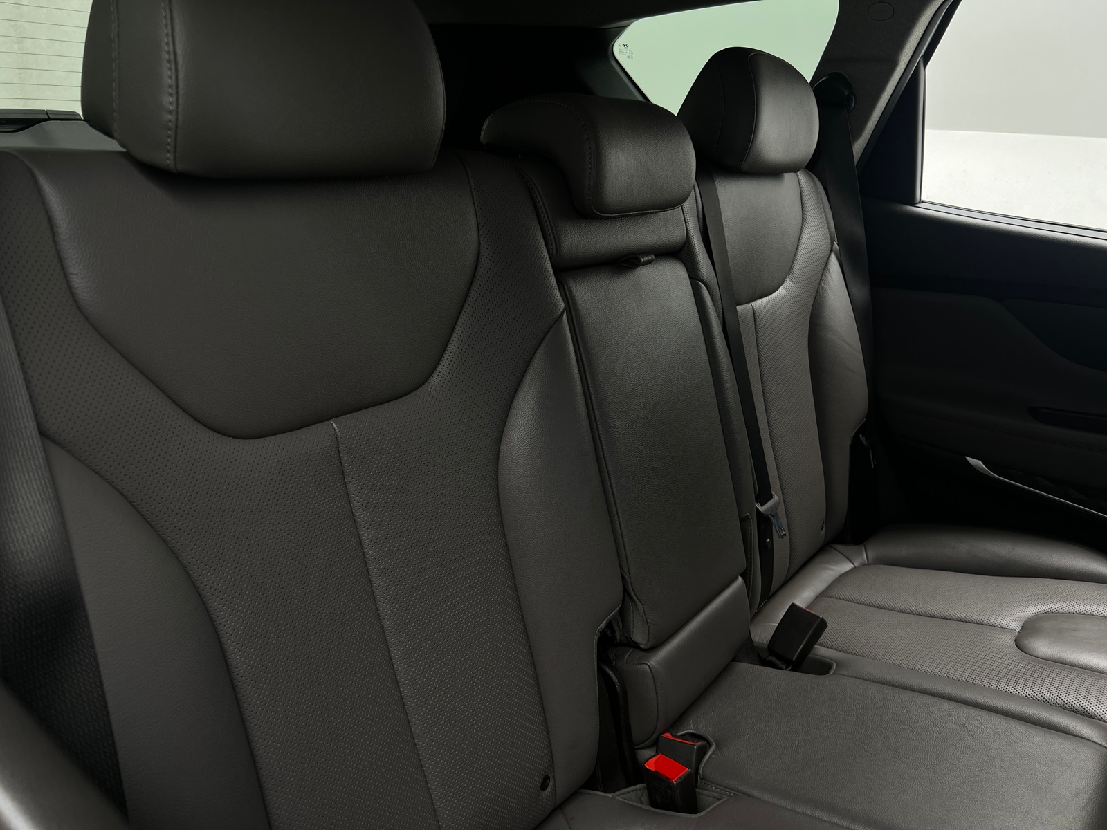 Thumbnail: 2020 Hyundai Santa Fe - 5