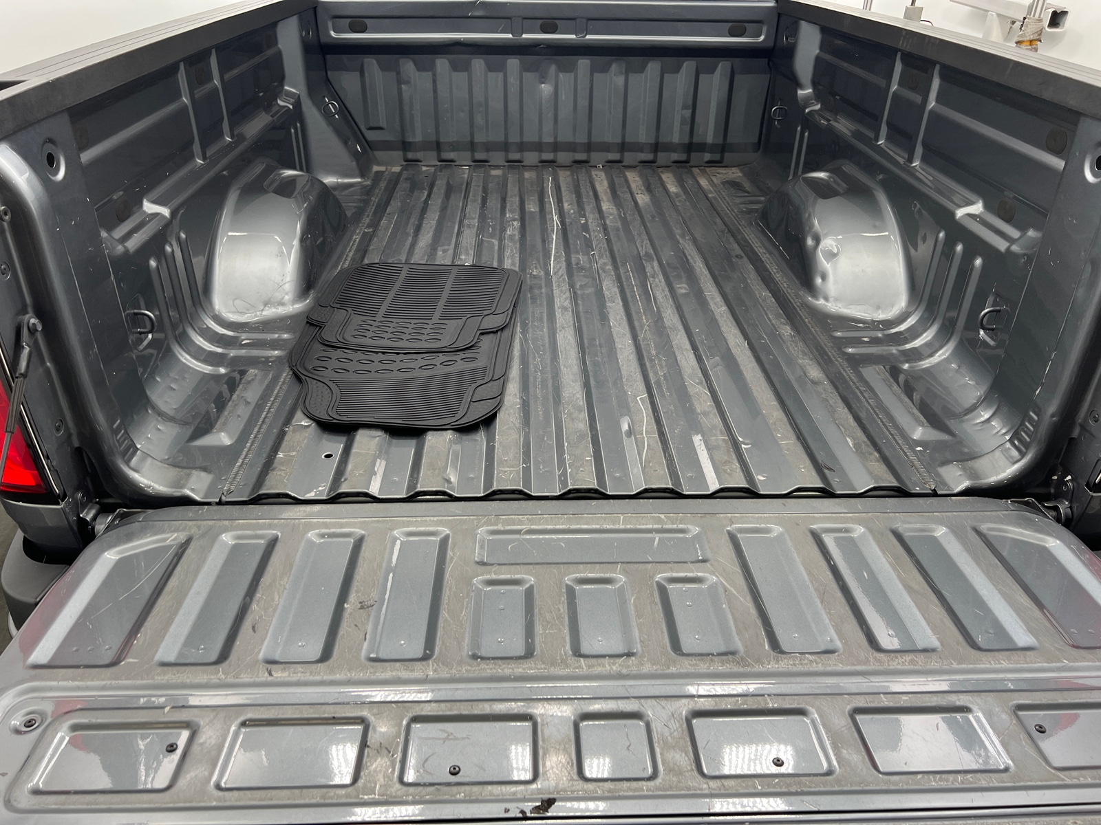 Thumbnail: 2022 Chevrolet Colorado - 6