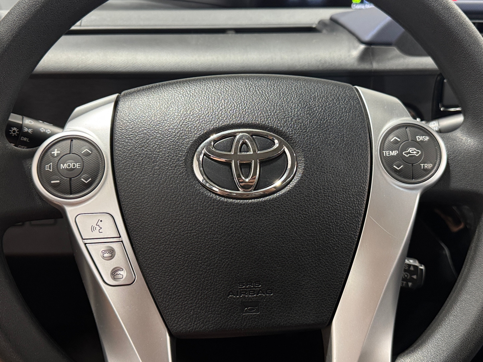 Thumbnail: 2015 Toyota Prius c - 5