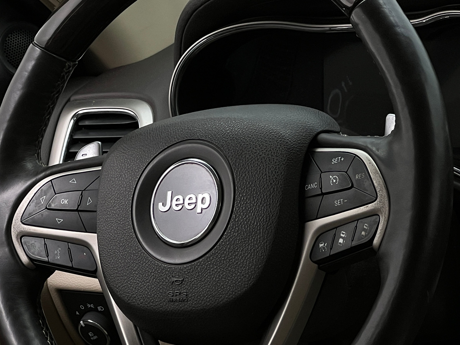Thumbnail: 2014 Jeep Grand Cherokee - 4