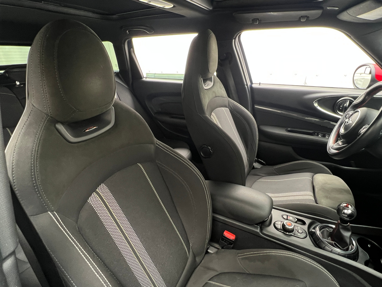 Thumbnail: 2017 MINI Cooper Clubman - 2