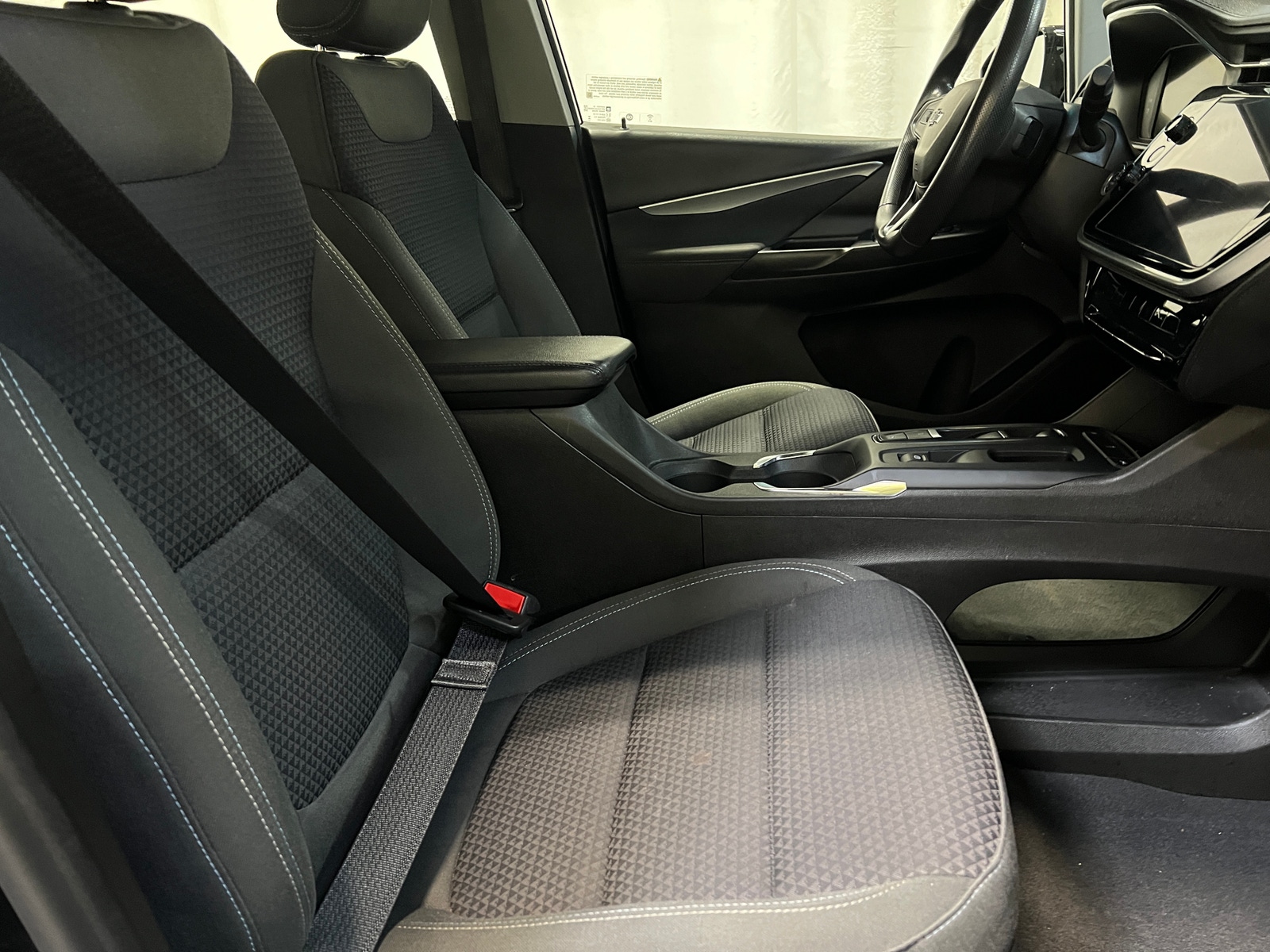 Thumbnail: 2023 Chevrolet Bolt EV - 2