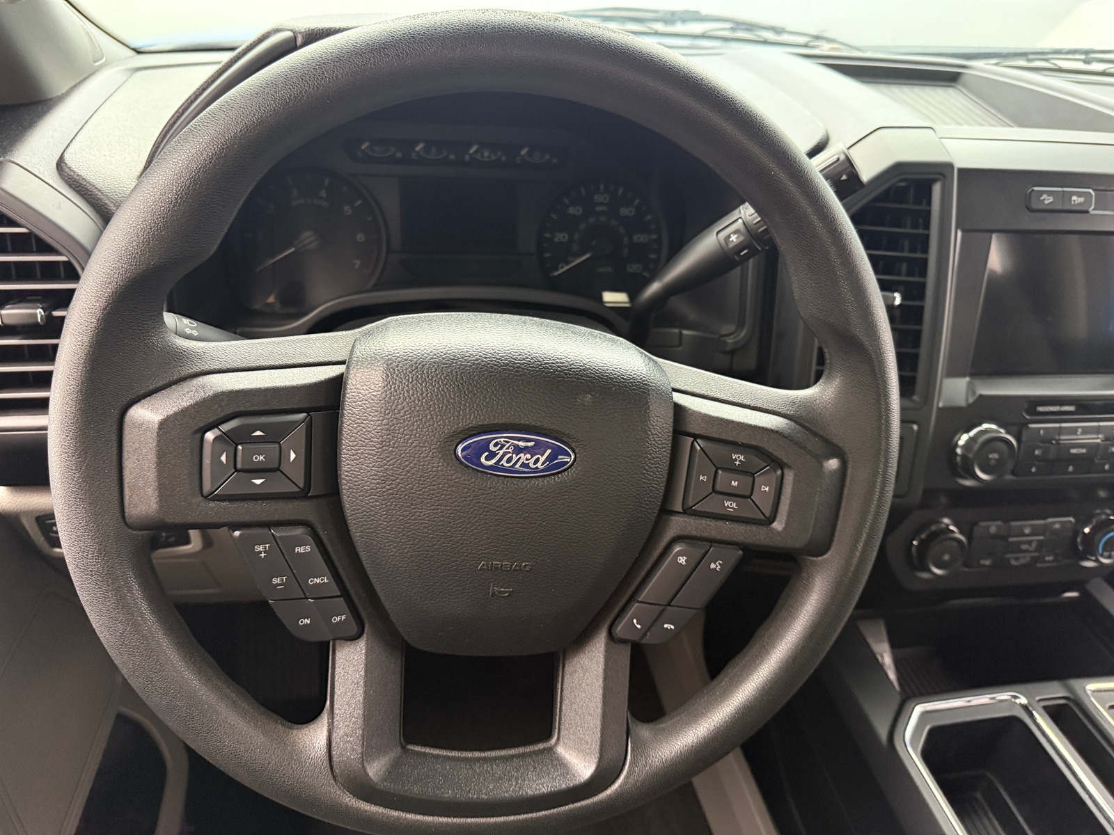 Thumbnail: 2019 Ford Econoline - 5