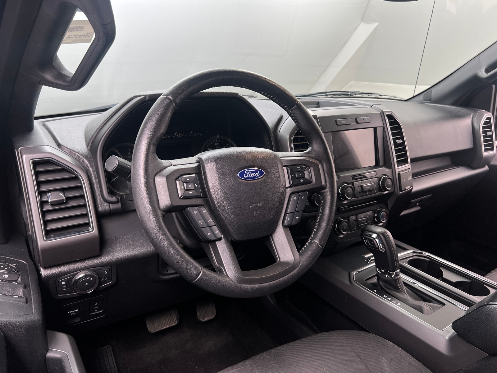 Thumbnail: 2018 Ford Econoline - 5