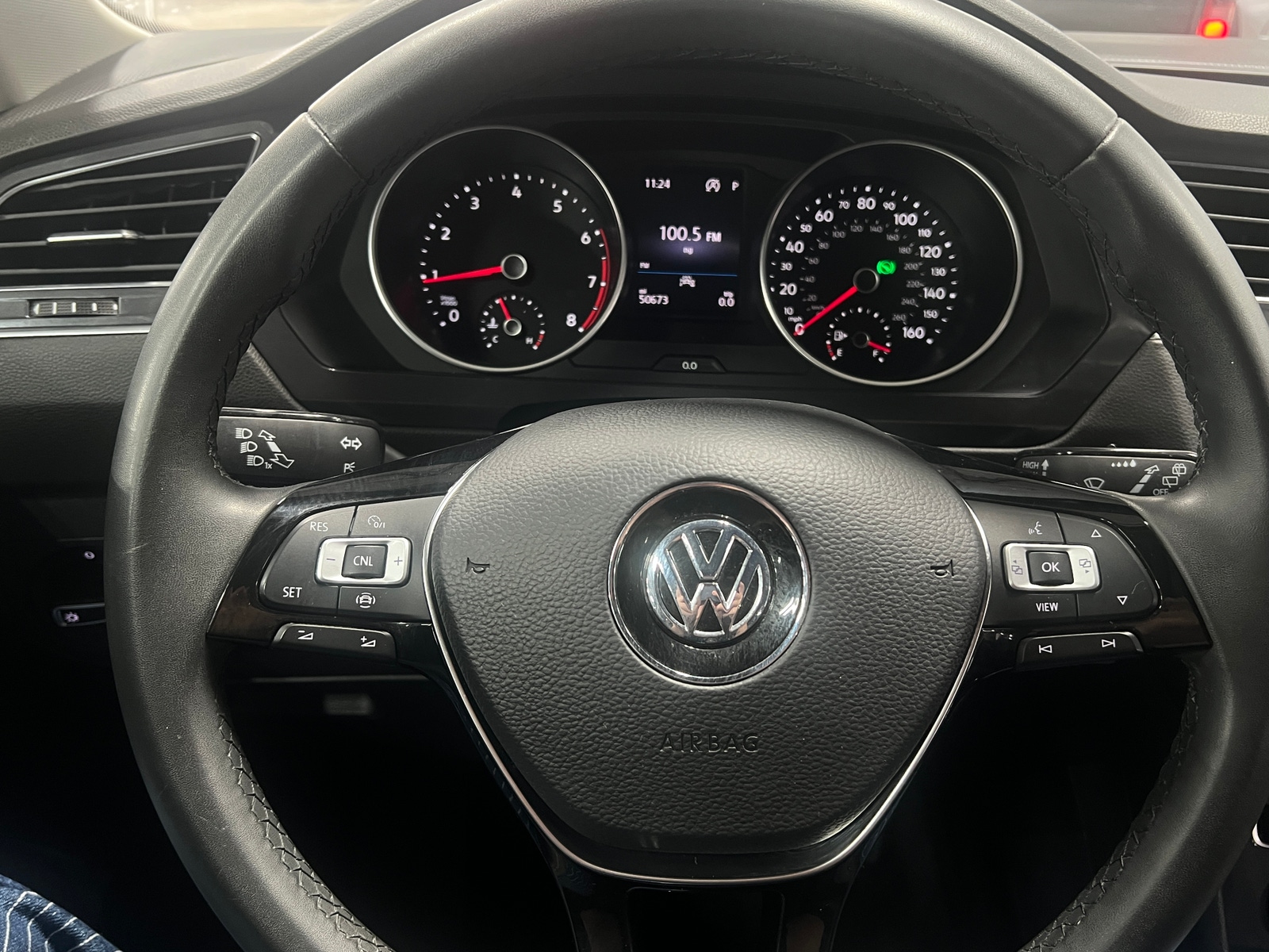 Thumbnail: 2020 Volkswagen Tiguan - 4