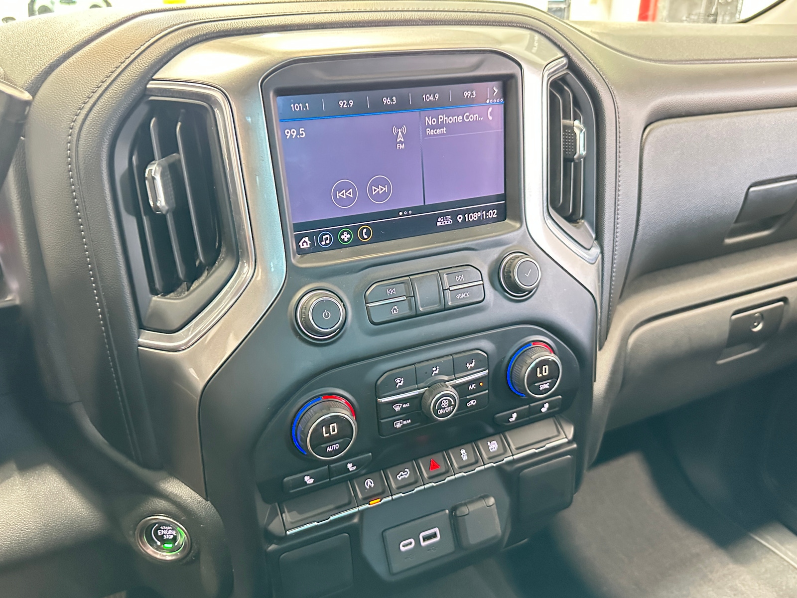 Thumbnail: 2019 Chevrolet Silverado 1500 - 4