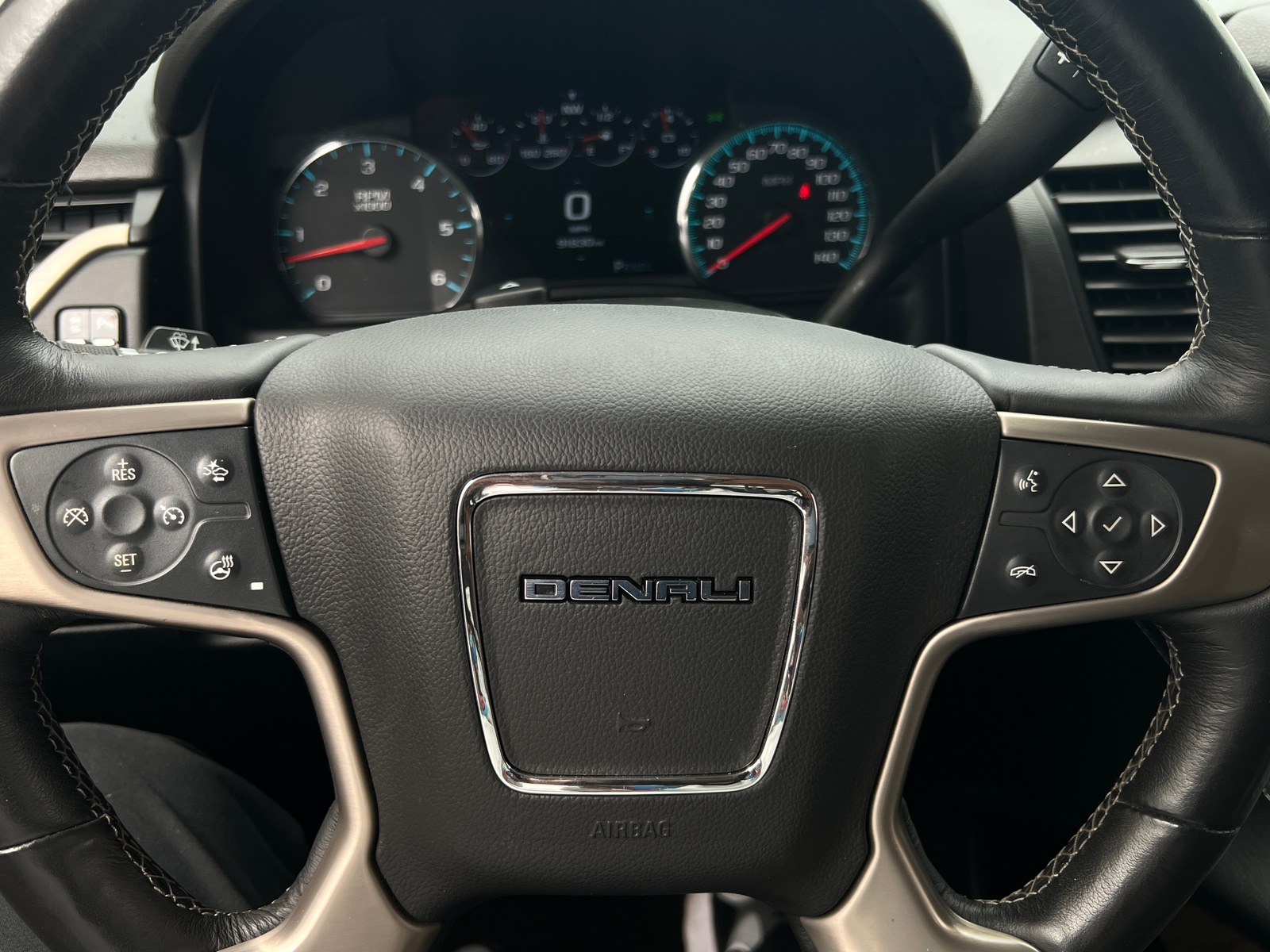 Thumbnail: 2018 GMC Yukon - 4