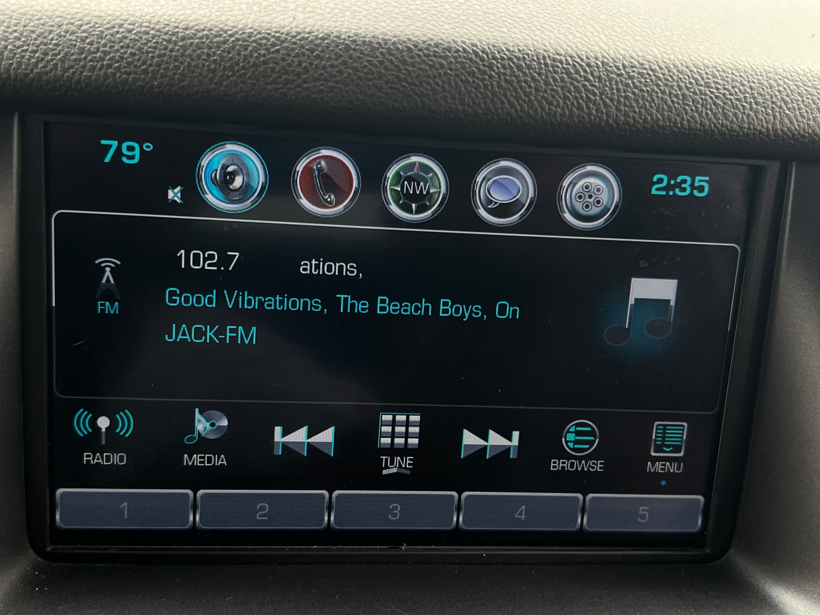 Thumbnail: 2018 GMC Yukon - 3