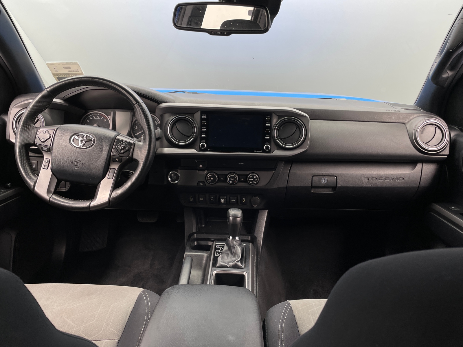 Thumbnail: 2020 Toyota Tacoma - 3