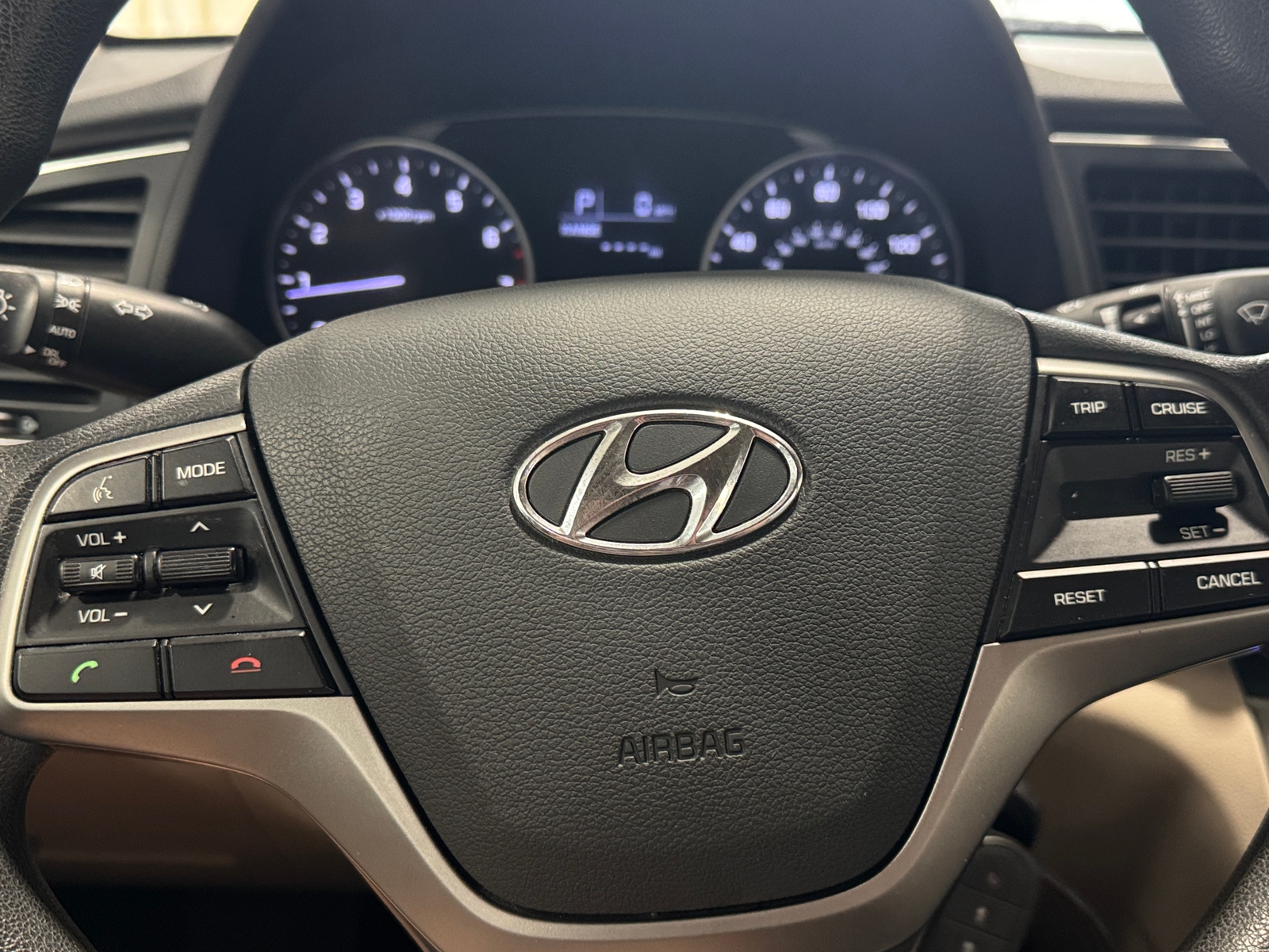 Thumbnail: 2017 Hyundai Elantra - 5