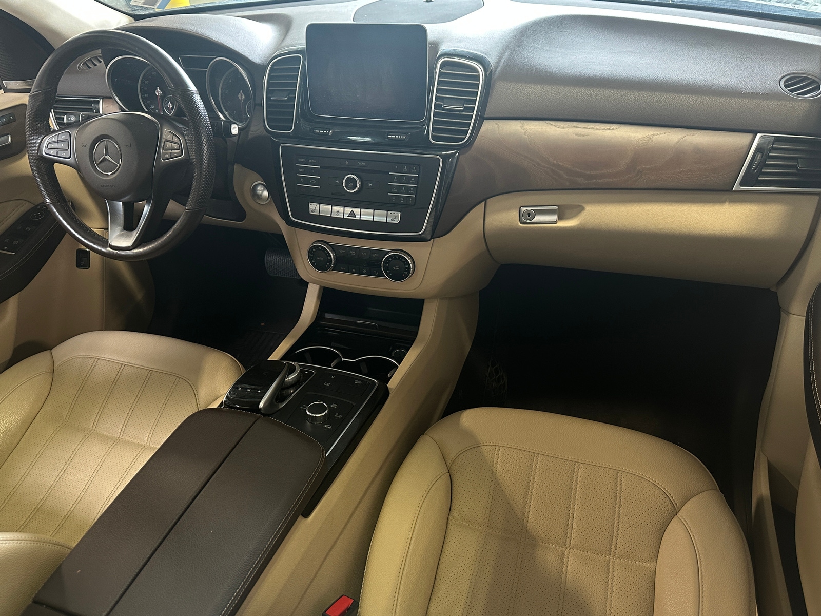 Thumbnail: 2018 Mercedes-Benz GLE - 2