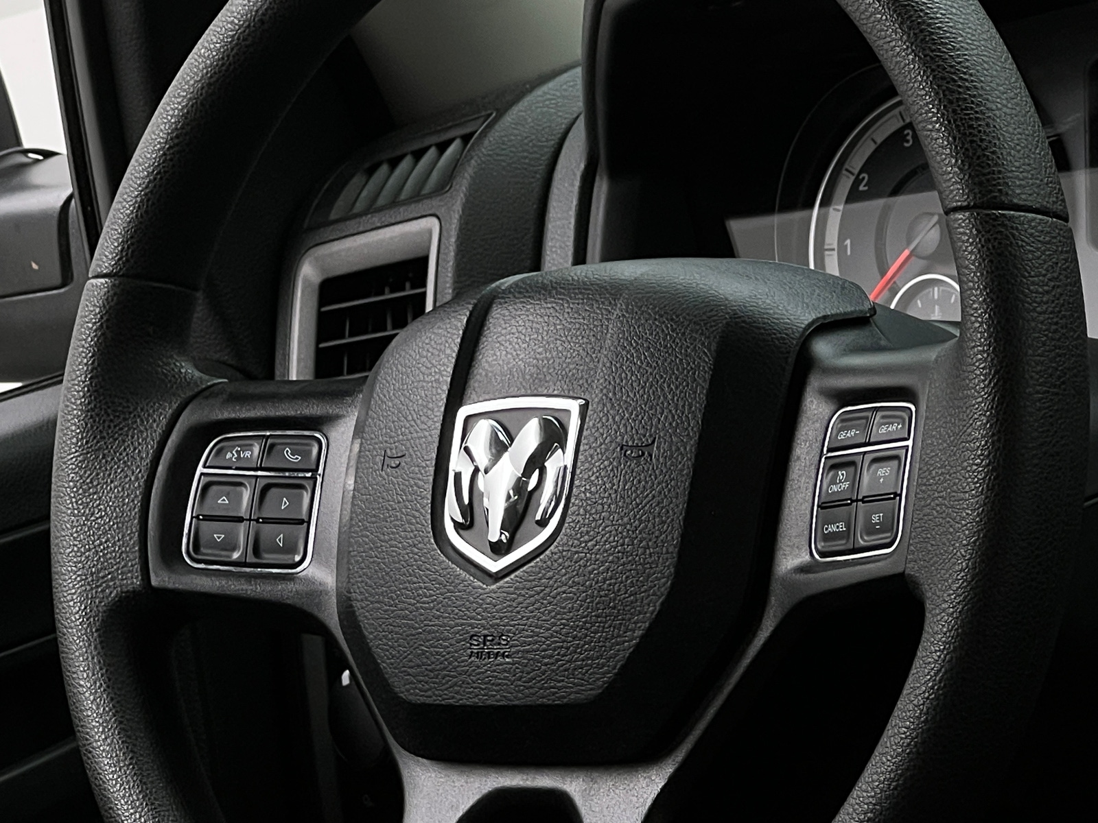 Thumbnail: 2019 RAM 1500 Classic - 5