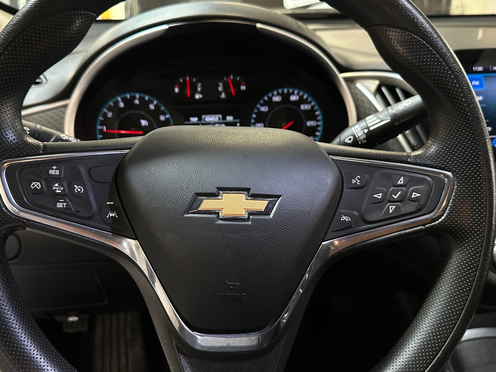 Thumbnail: 2020 Chevrolet Malibu - 5