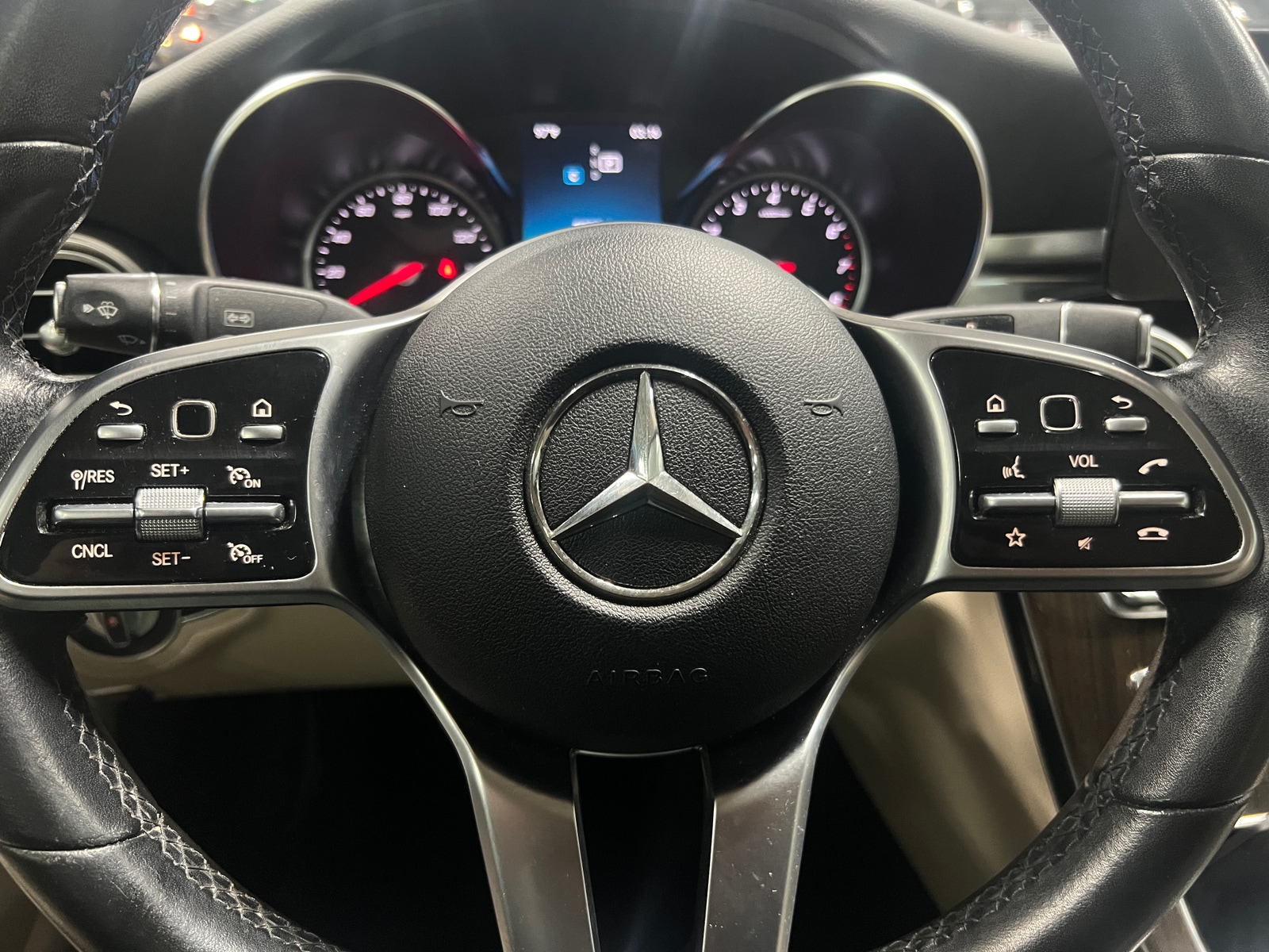 Thumbnail: 2019 Mercedes-Benz C-Class - 4