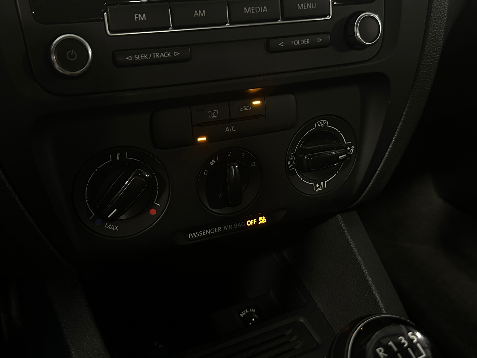 Thumbnail: 2014 Volkswagen Jetta - 4