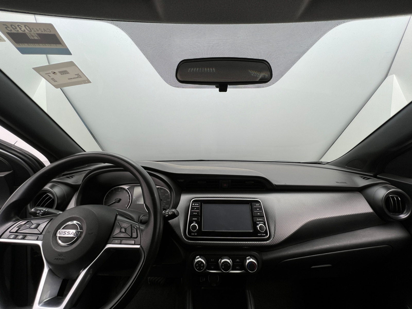 Thumbnail: 2019 Nissan Kicks - 3