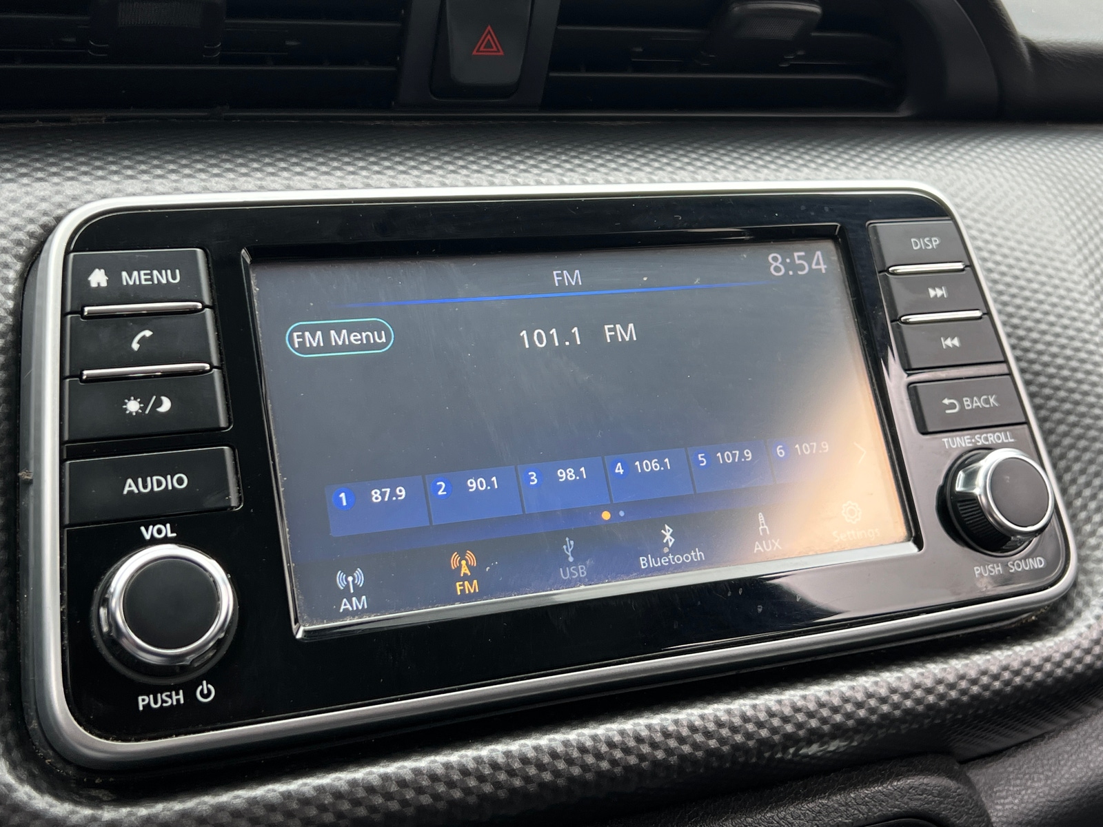 Thumbnail: 2019 Nissan Kicks - 4