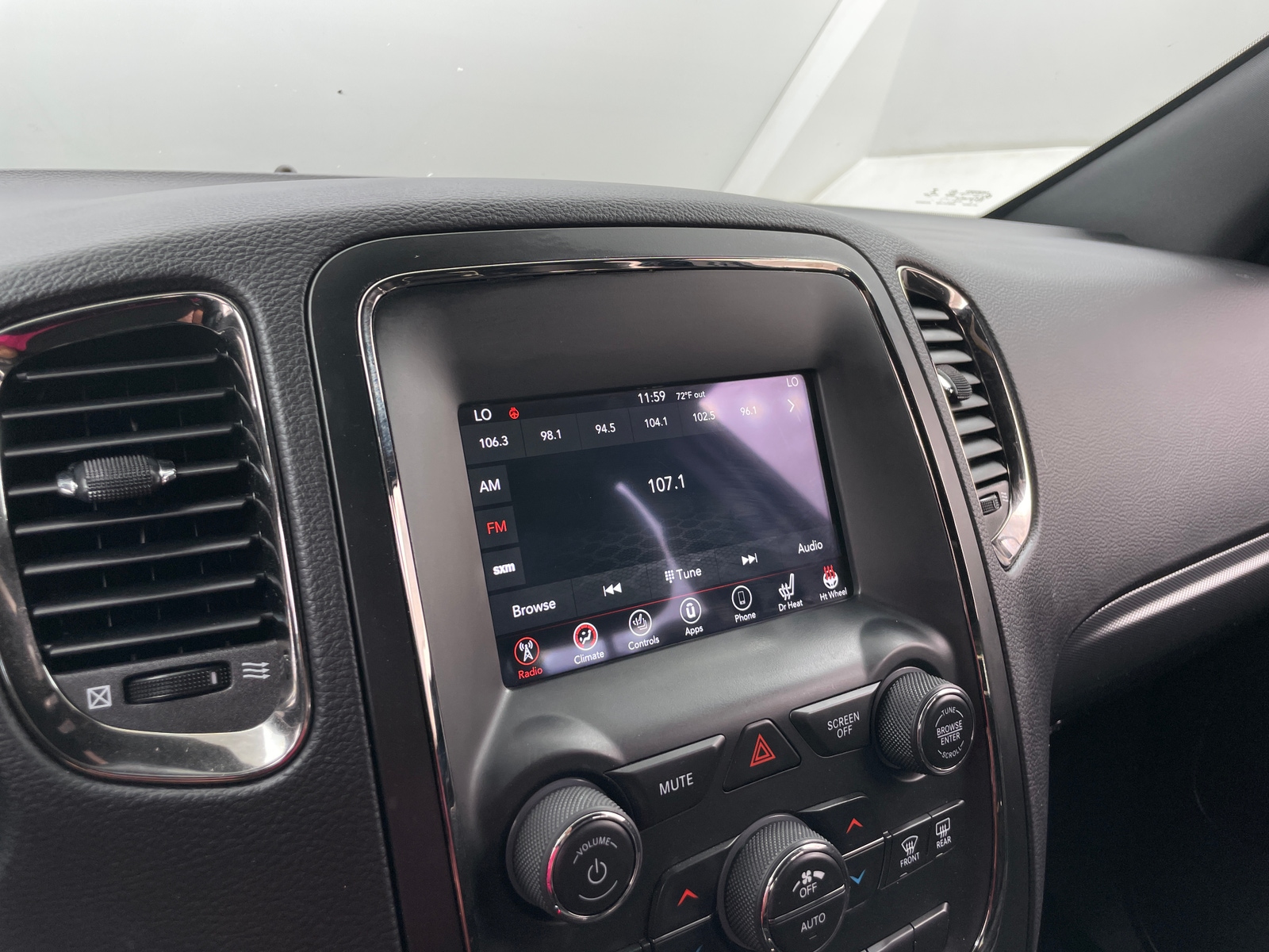Thumbnail: 2019 Dodge Durango - 3