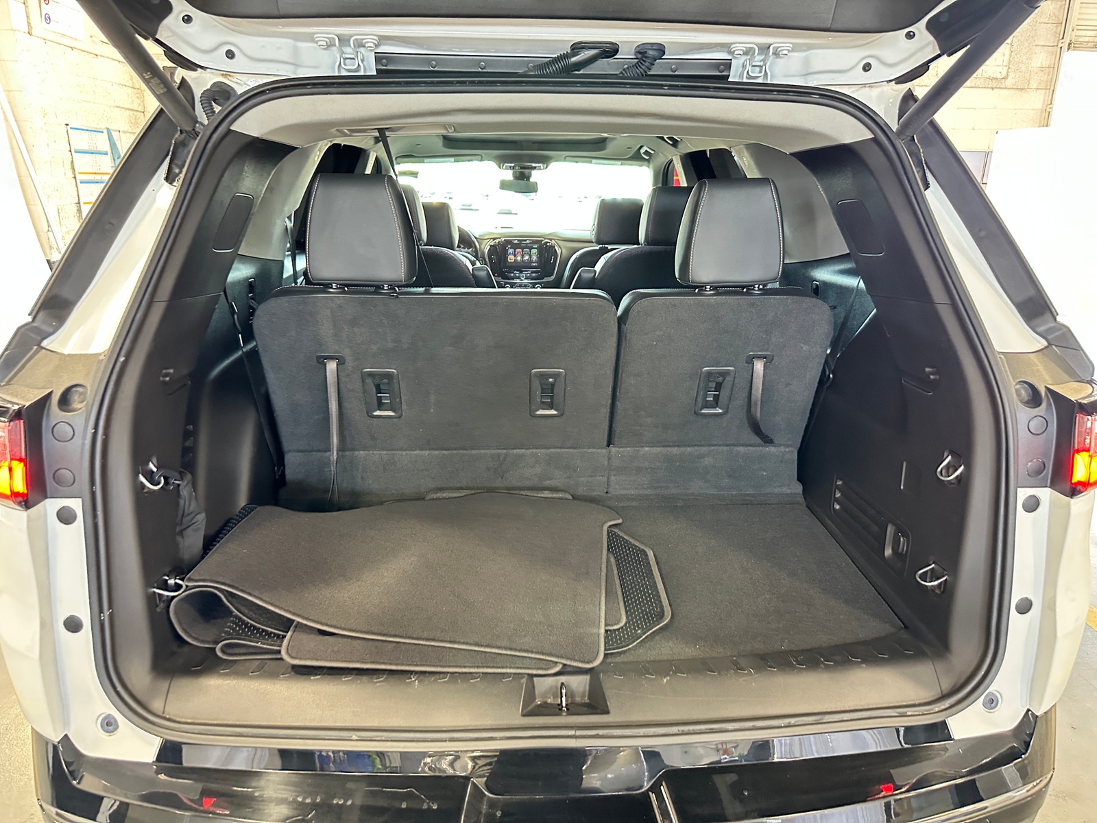 Thumbnail: 2019 Chevrolet Traverse - 5