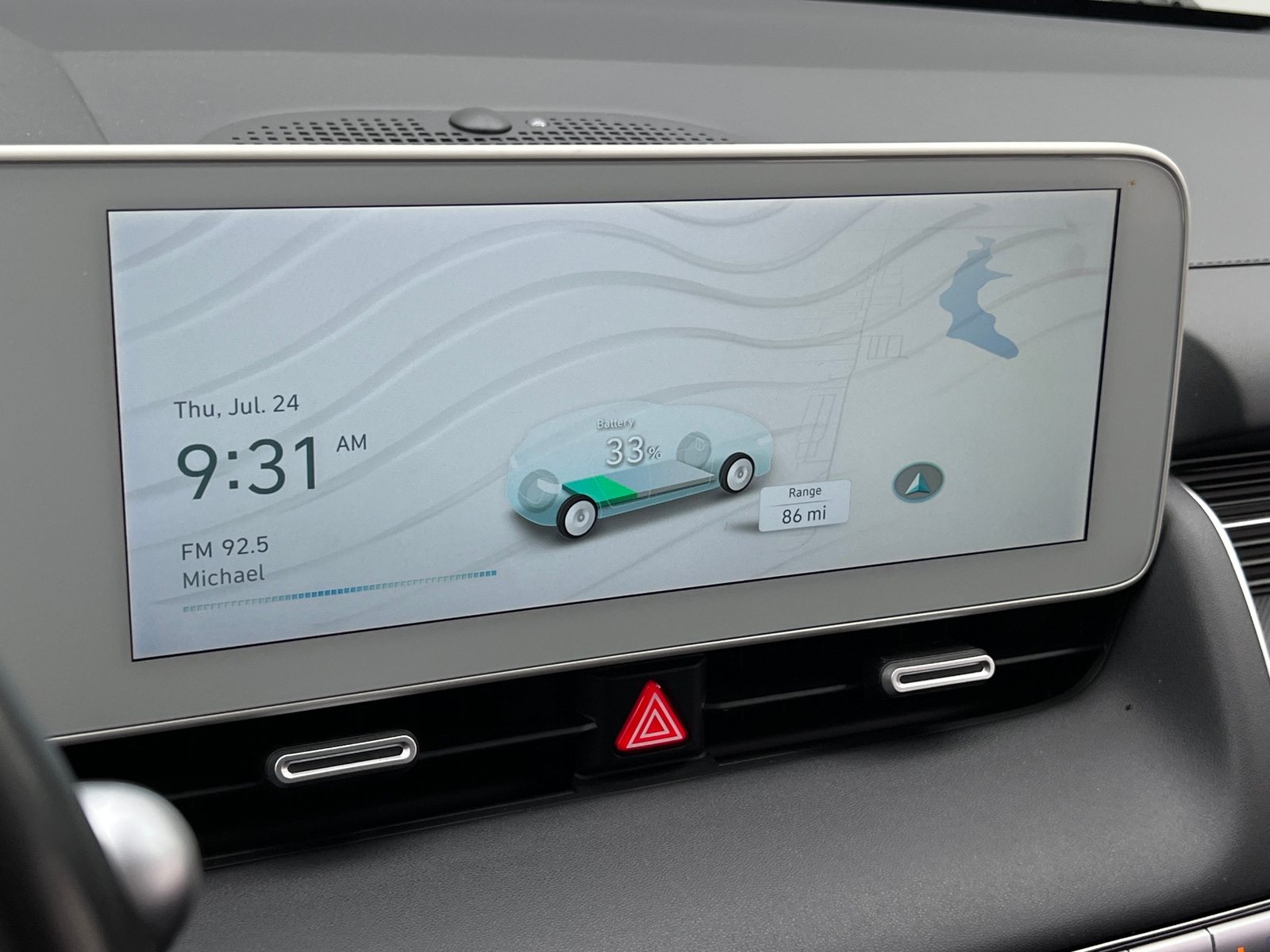 Thumbnail: 2022 Hyundai Ioniq 5 - 3