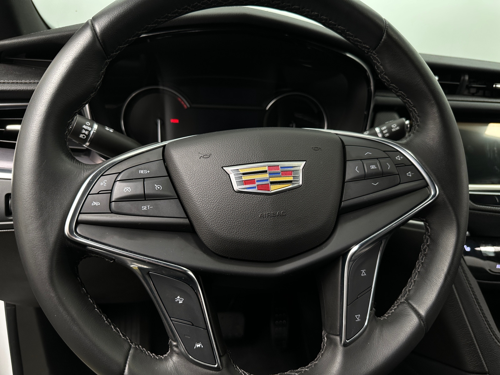 Thumbnail: 2022 Cadillac XT5 - 5