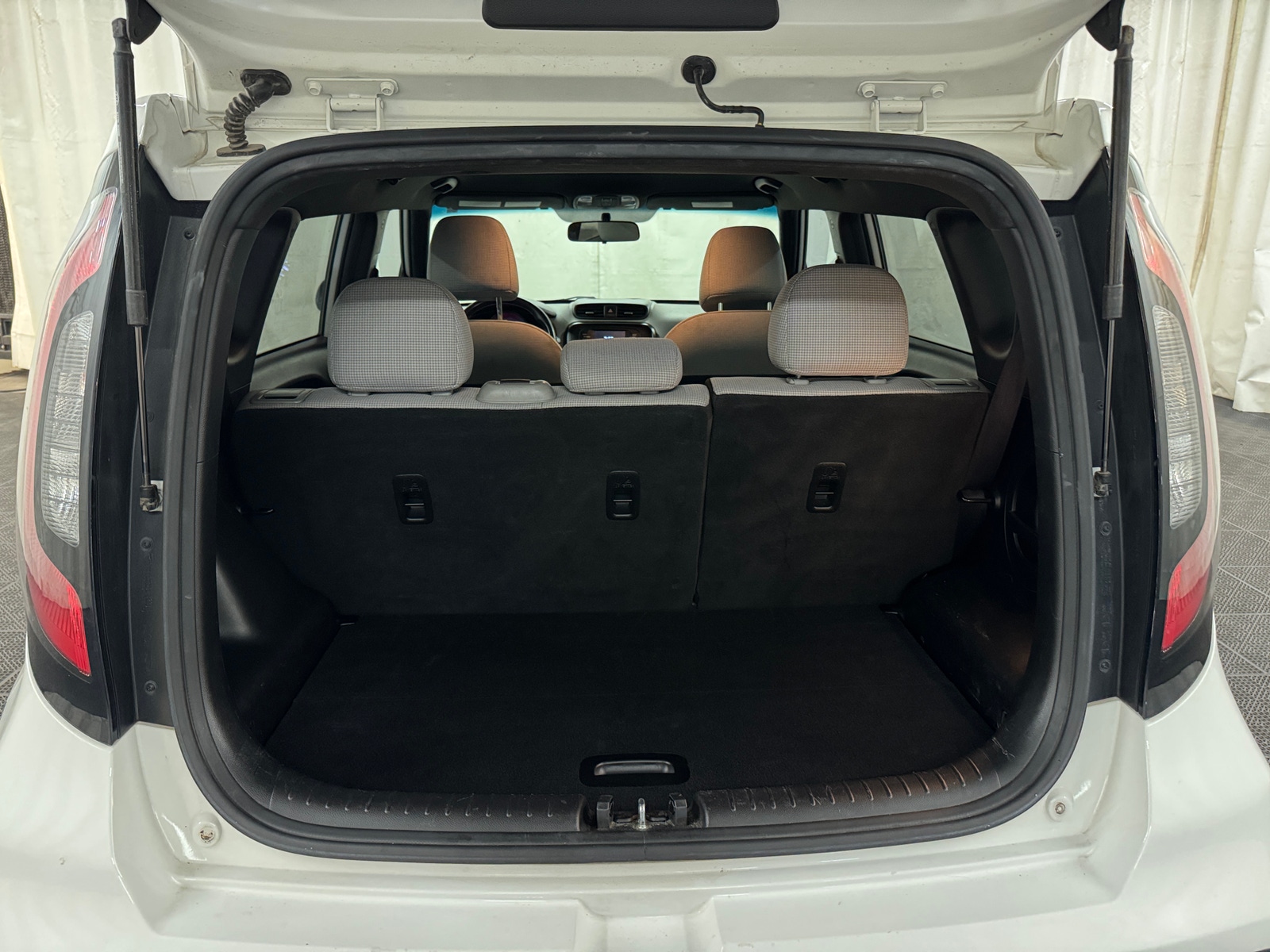 Thumbnail: 2018 Kia Soul - 7