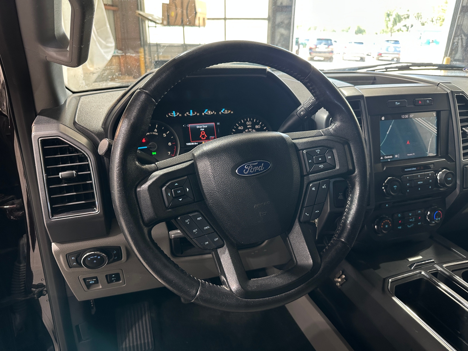 Thumbnail: 2018 Ford Econoline - 5