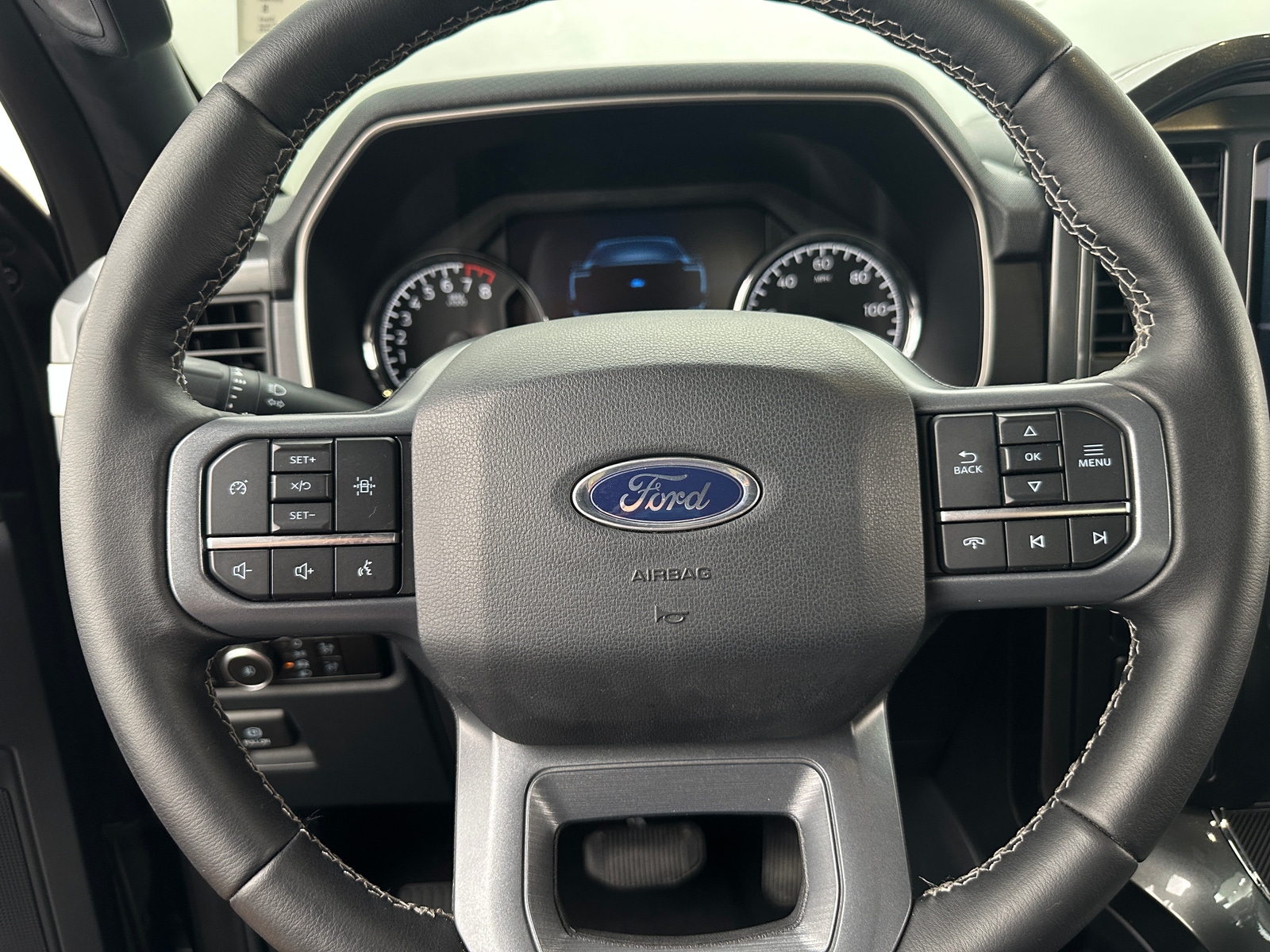 Thumbnail: 2023 Ford Econoline - 5