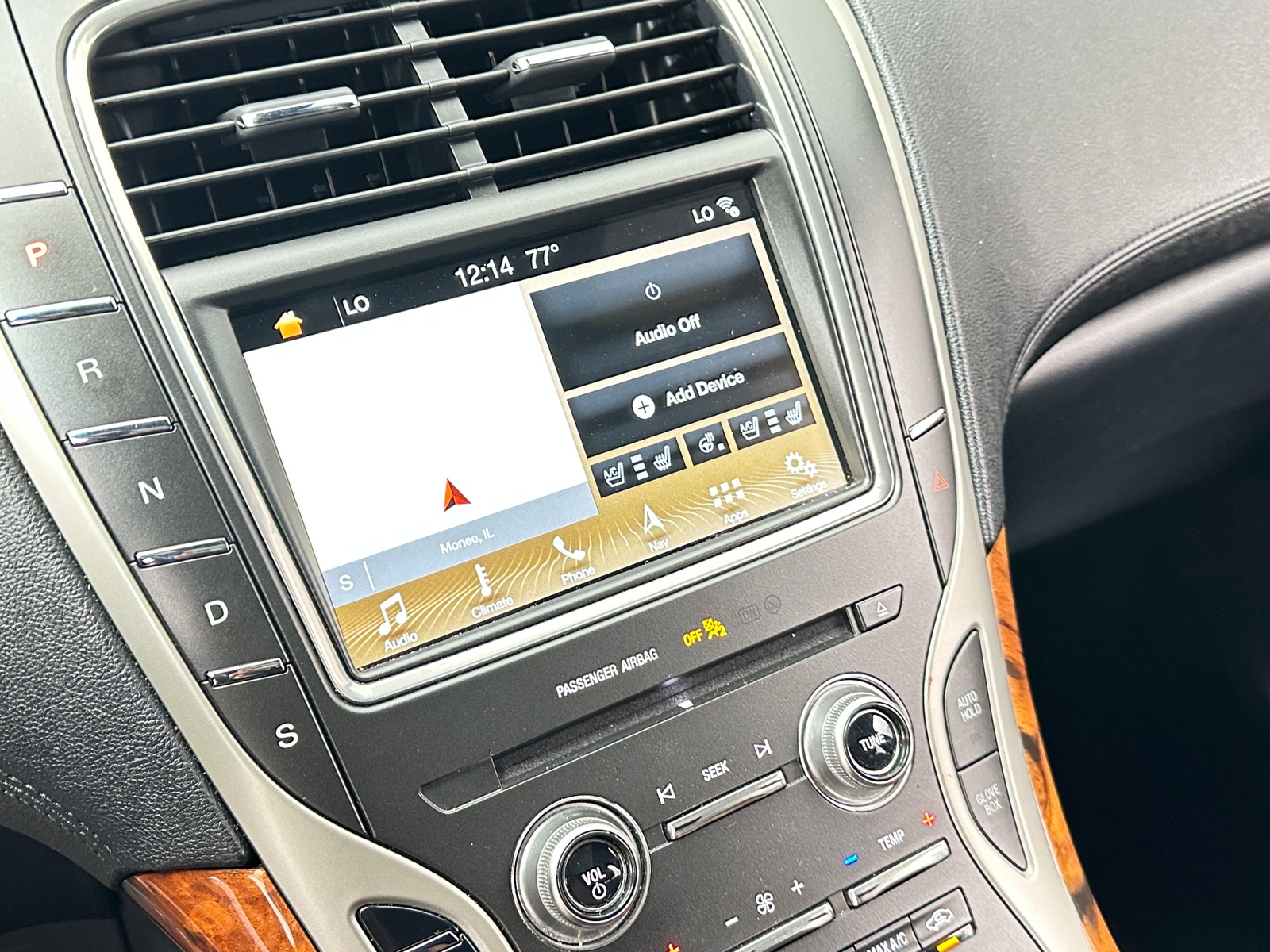 Thumbnail: 2017 Lincoln MKX - 3