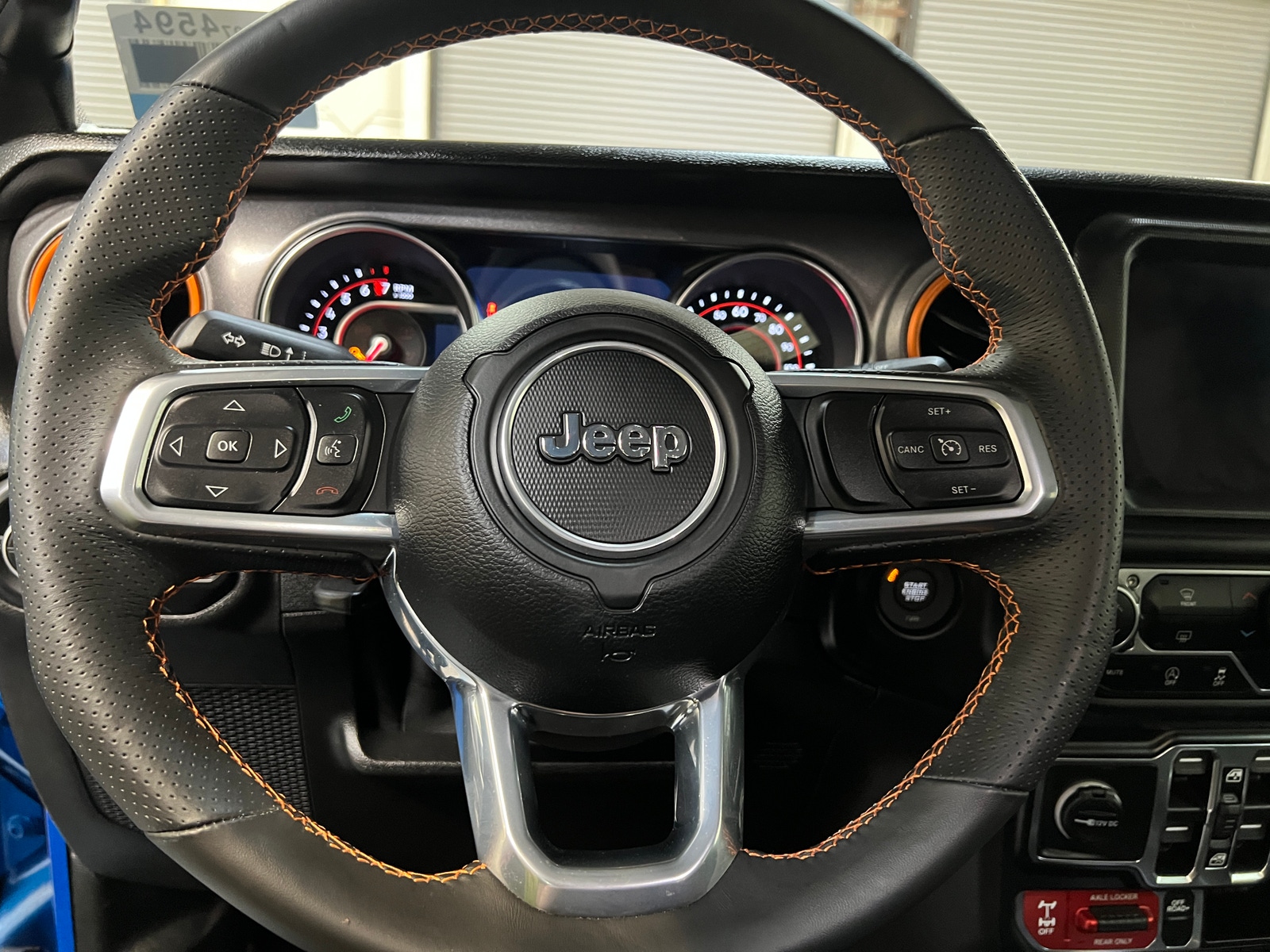 Thumbnail: 2021 Jeep Gladiator - 5