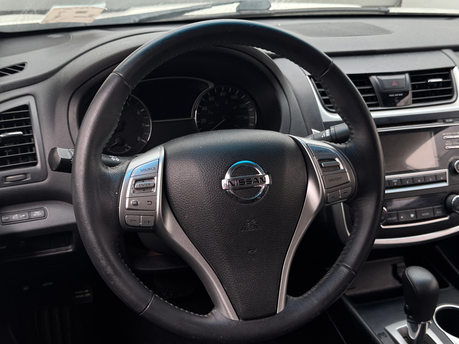 Thumbnail: 2017 Nissan Altima - 5