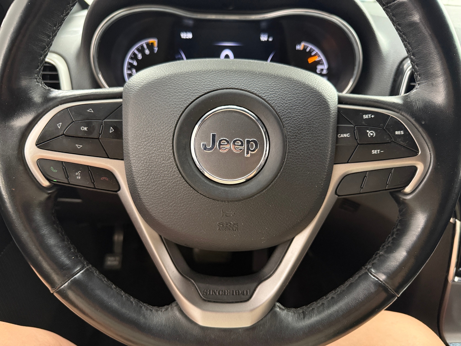 Thumbnail: 2019 Jeep Grand Cherokee - 5