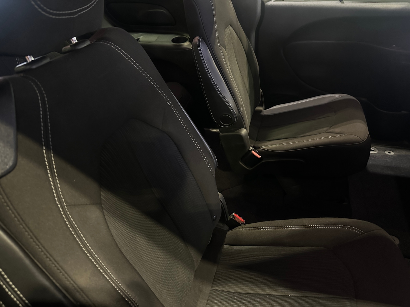 Thumbnail: 2021 Chrysler Pacifica - 6