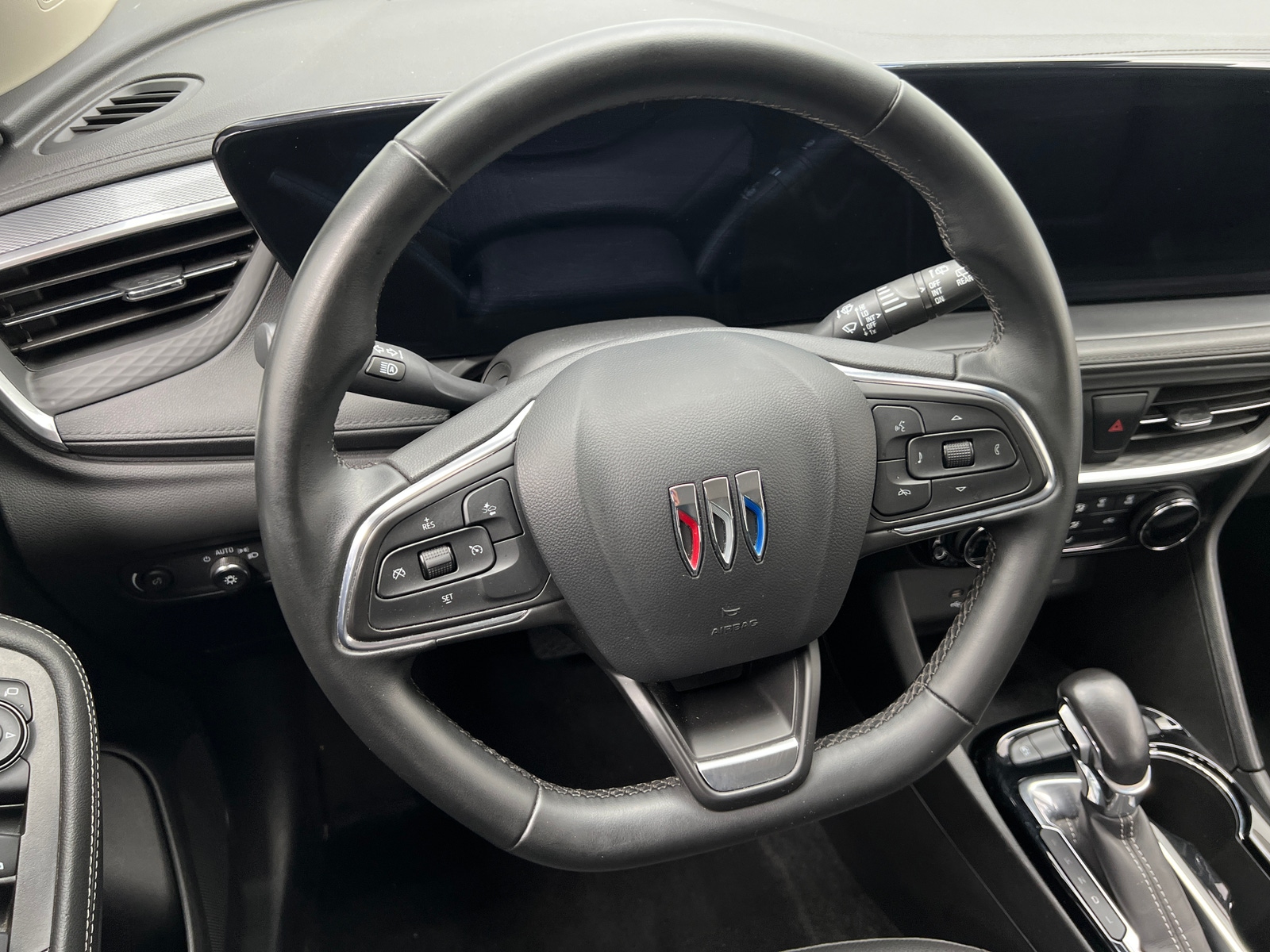 Thumbnail: 2024 Buick Encore GX - 4