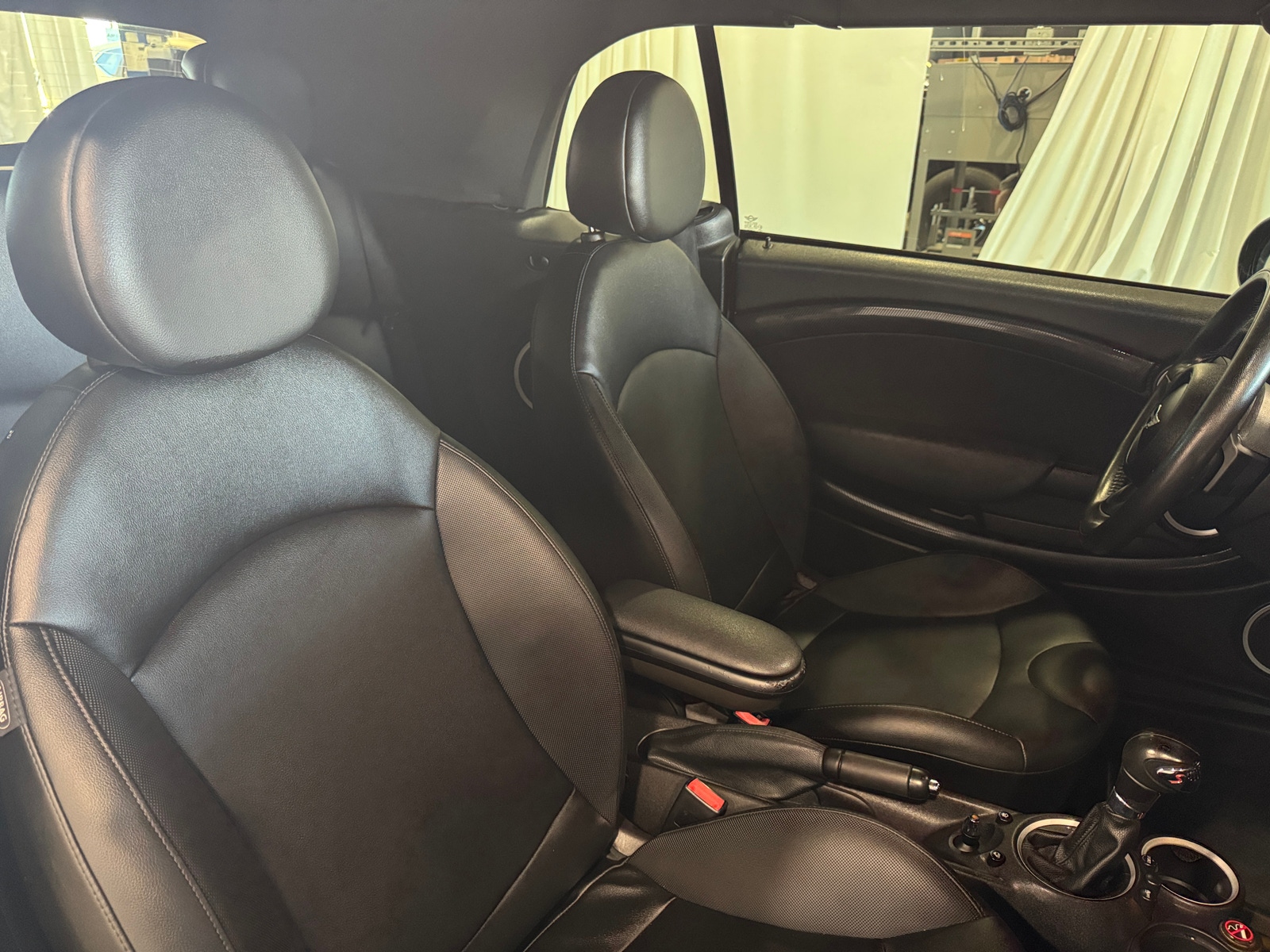 Thumbnail: 2015 MINI Cooper Convertible - 2