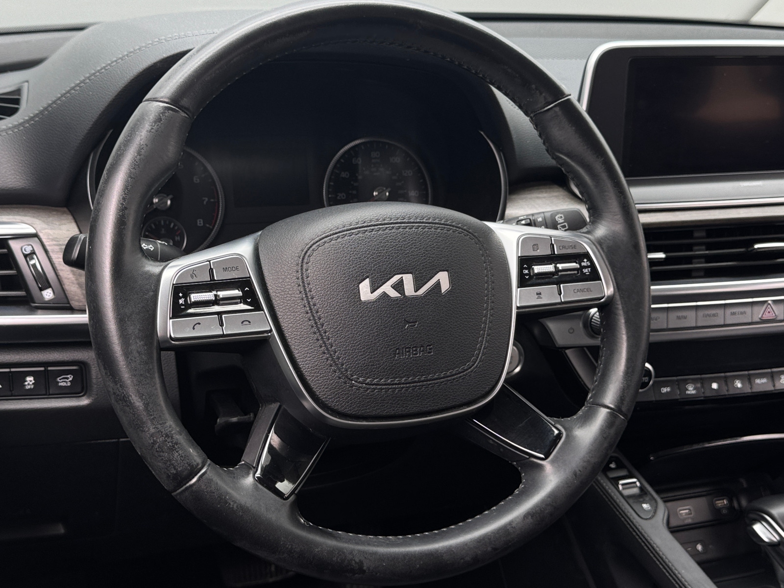 Thumbnail: 2022 Kia Telluride - 4