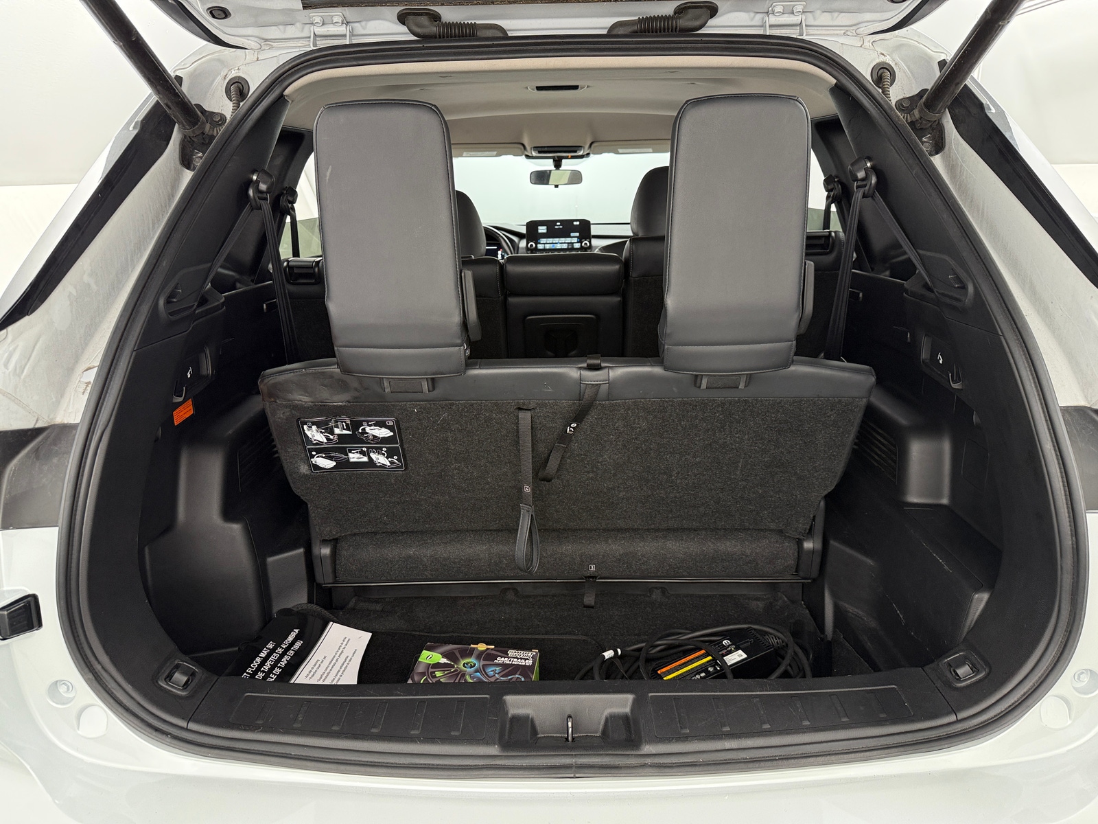 Thumbnail: 2023 Mitsubishi Outlander - 6