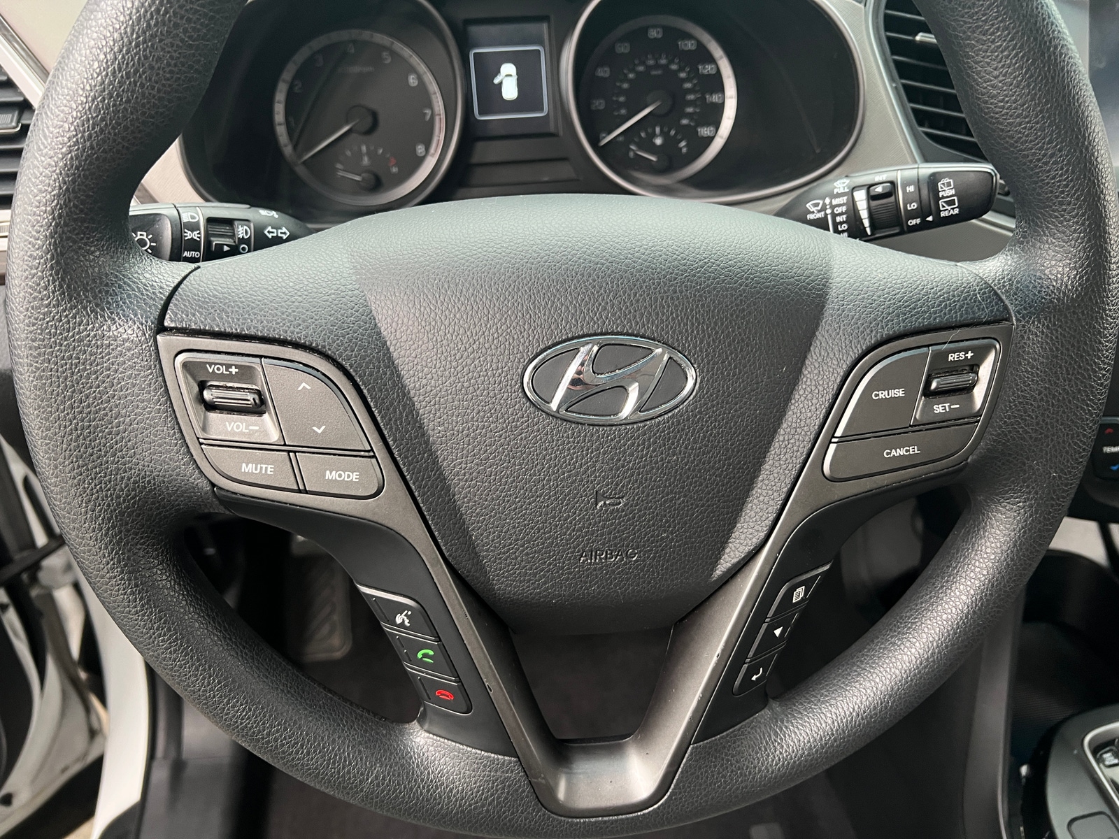 Thumbnail: 2018 Hyundai Santa Fe - 5