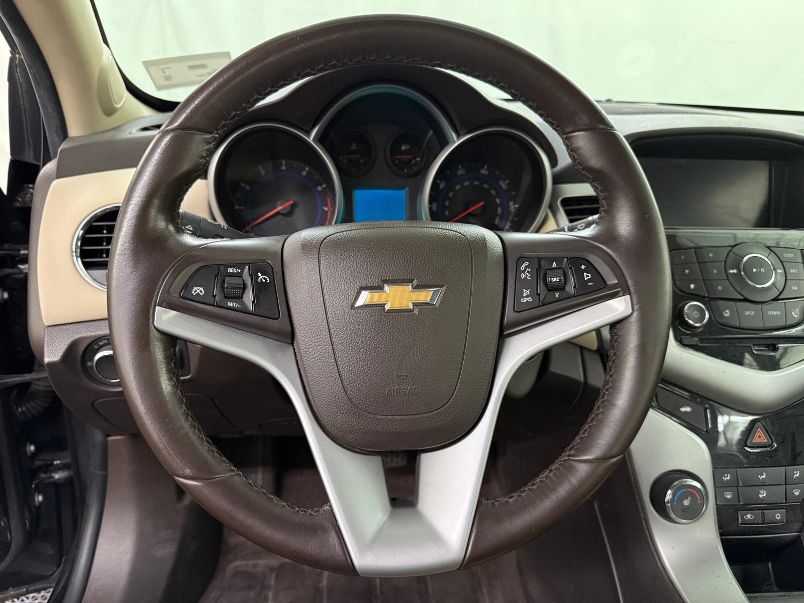 Thumbnail: 2016 Chevrolet Cruze - 4