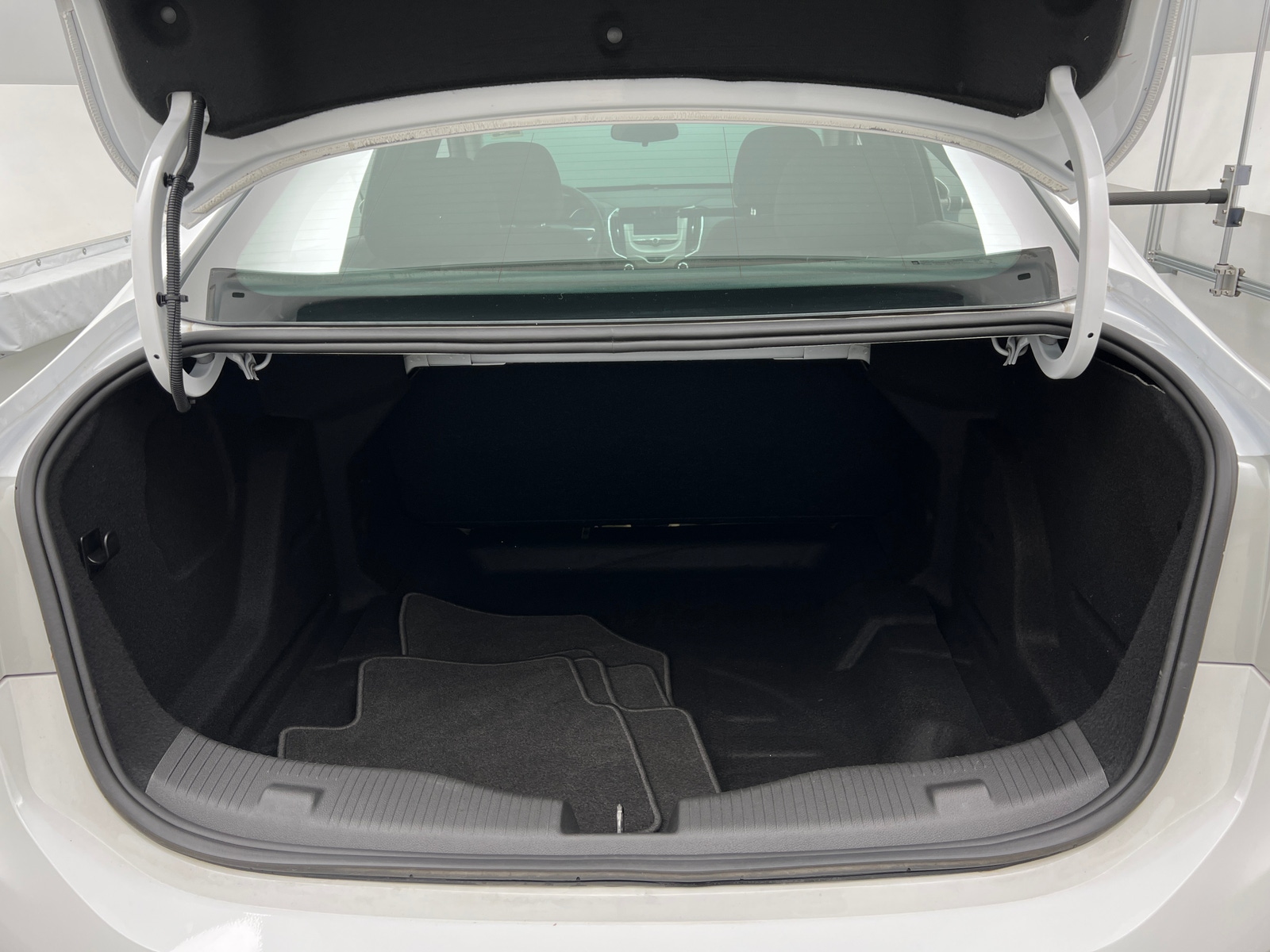 Thumbnail: 2016 Chevrolet Cruze - 7