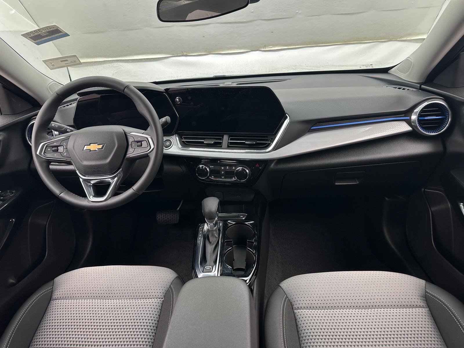 Thumbnail: 2025 Chevrolet Trax - 3