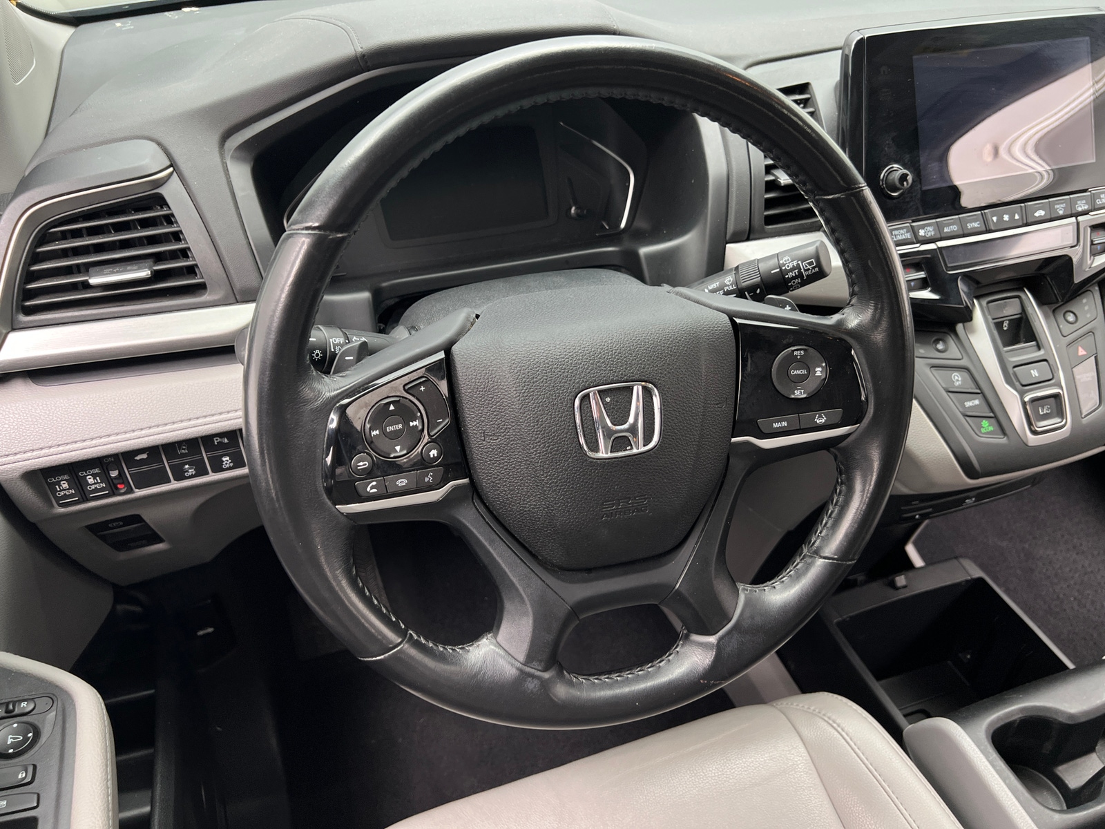 Thumbnail: 2018 Honda Odyssey - 4