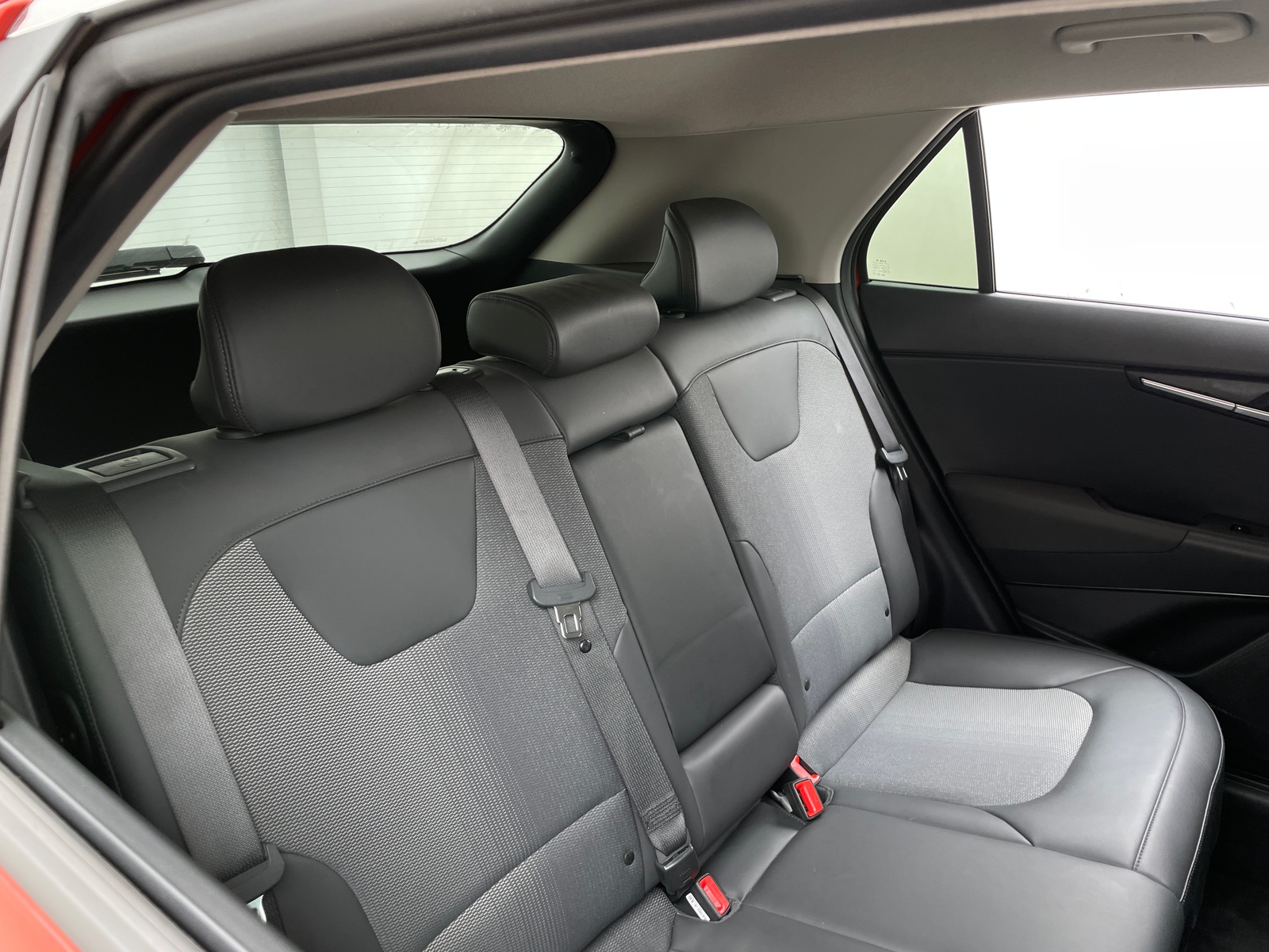 Thumbnail: 2023 Kia Niro - 6