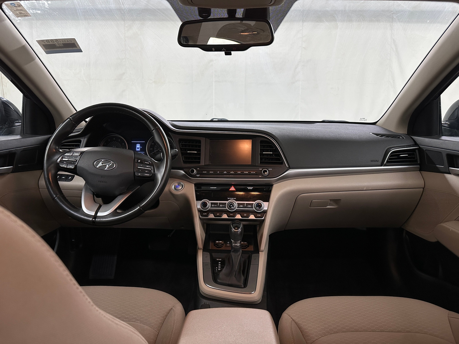 Thumbnail: 2019 Hyundai Elantra - 3