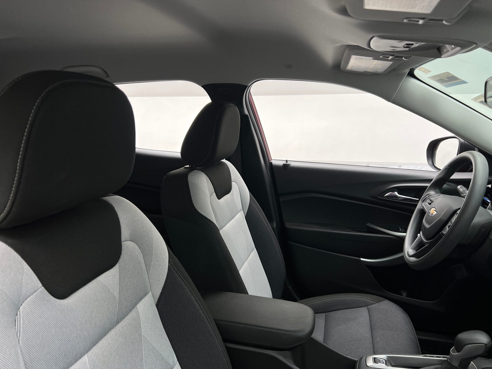 Thumbnail: 2025 Chevrolet Trax - 2