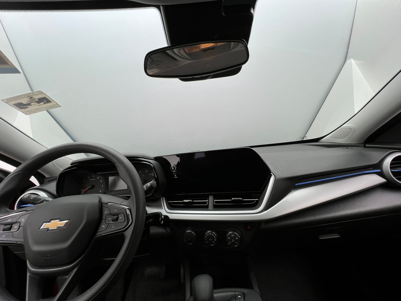 Thumbnail: 2025 Chevrolet Trax - 3