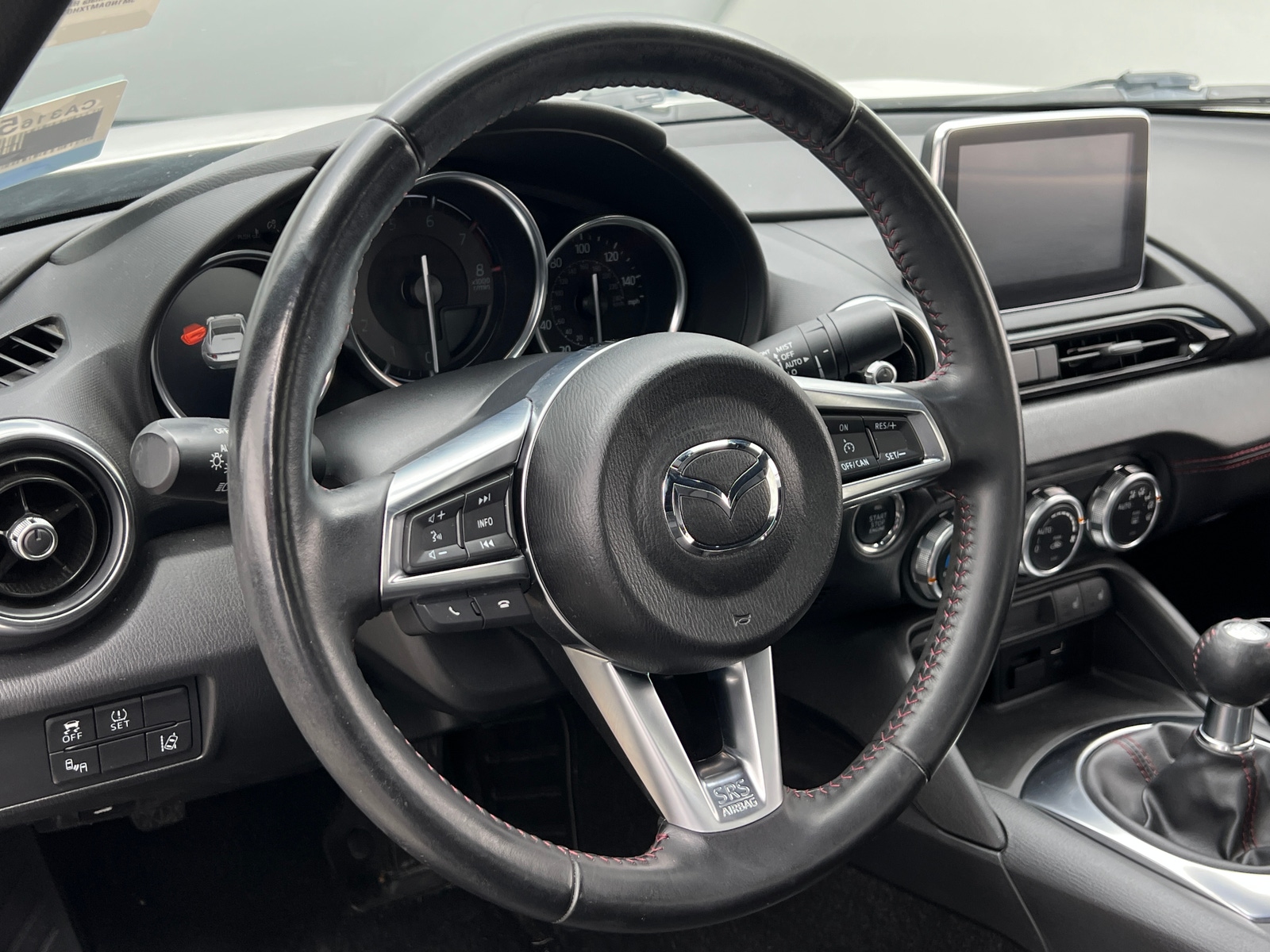 Thumbnail: 2017 Mazda MX-5 Miata - 4